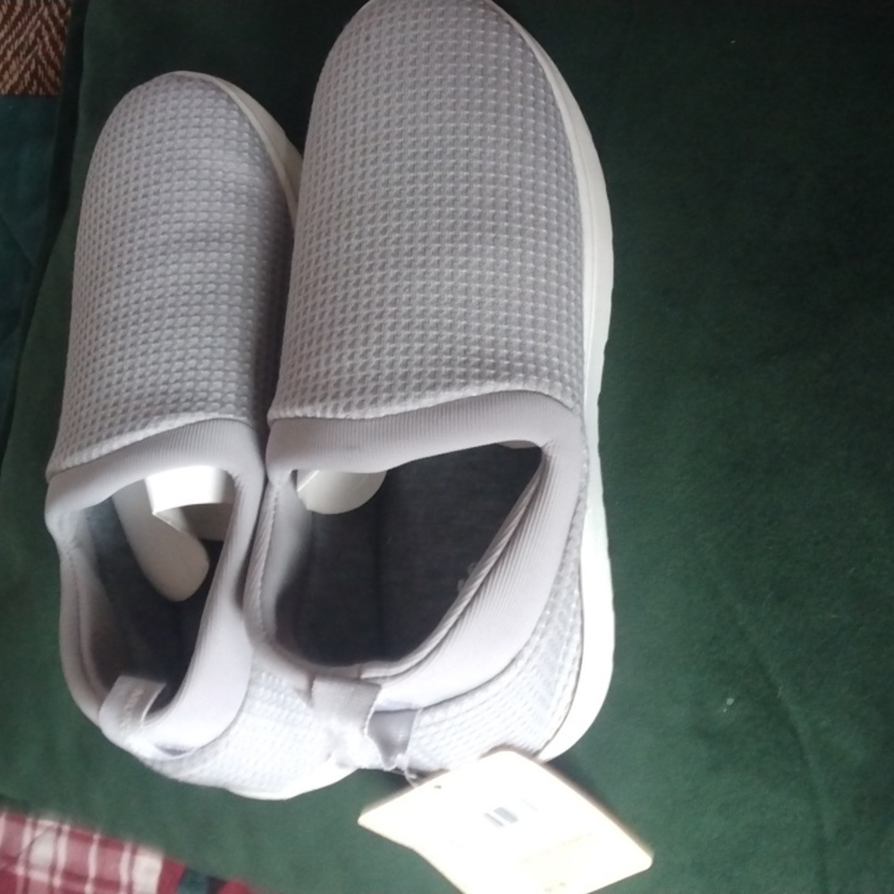 Mukluk ladies slippers